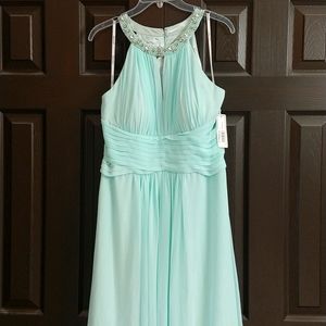 Beautiful flowy "beach glass" color Donna Morgan dress